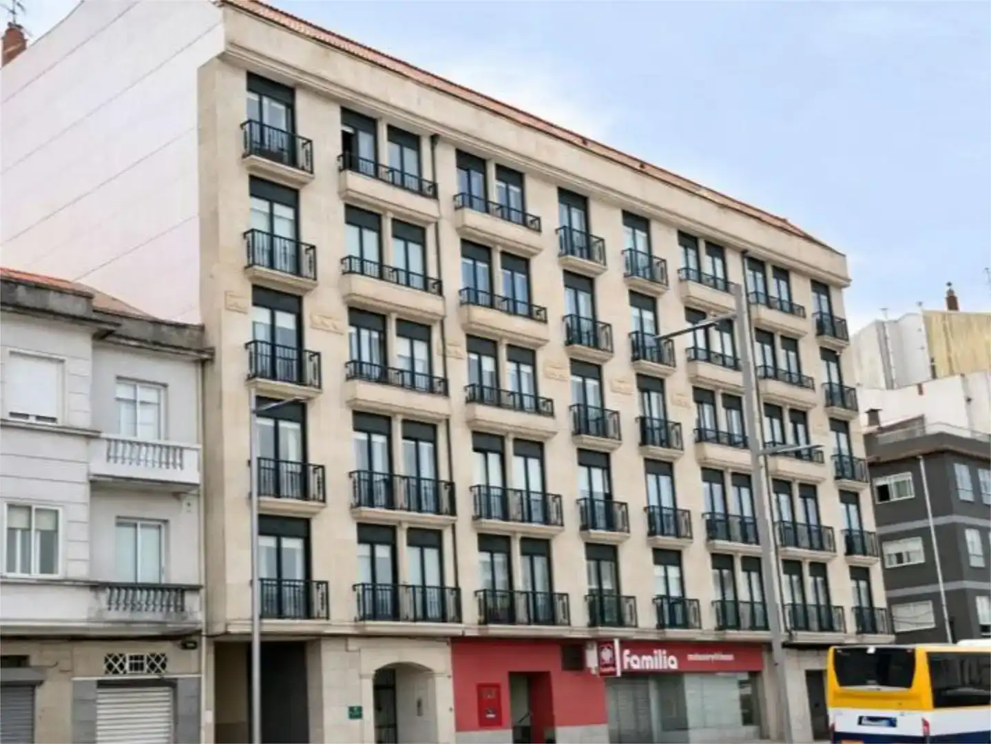 Vista exterior de Pis en venda en Marín amb Balcó