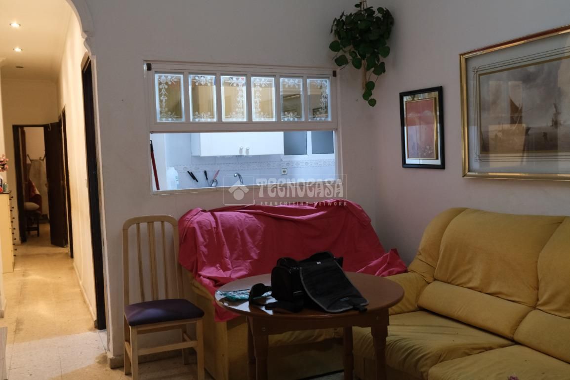Sala d'estar de Pis en venda en  Sevilla Capital