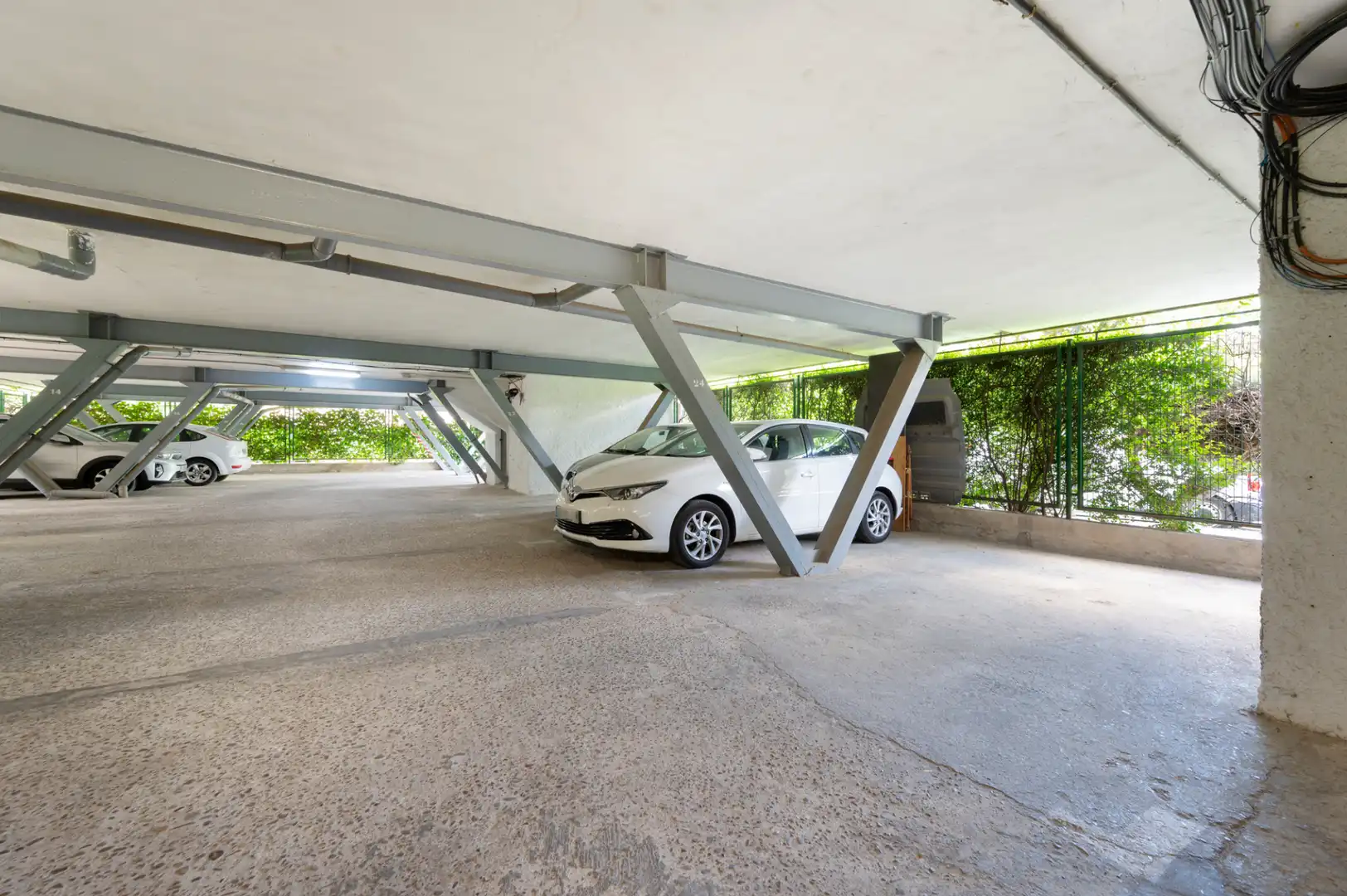 Parking de Piso en venta en Colmenar Viejo con Calefacción, Terraza y Piscina comunitaria