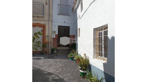 Foto 2 de Casa o chalet en venta en Peal de Becerro, Jaén