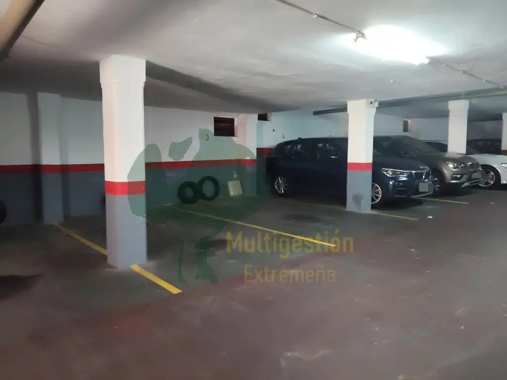 Parking de Piso en venta en Cáceres