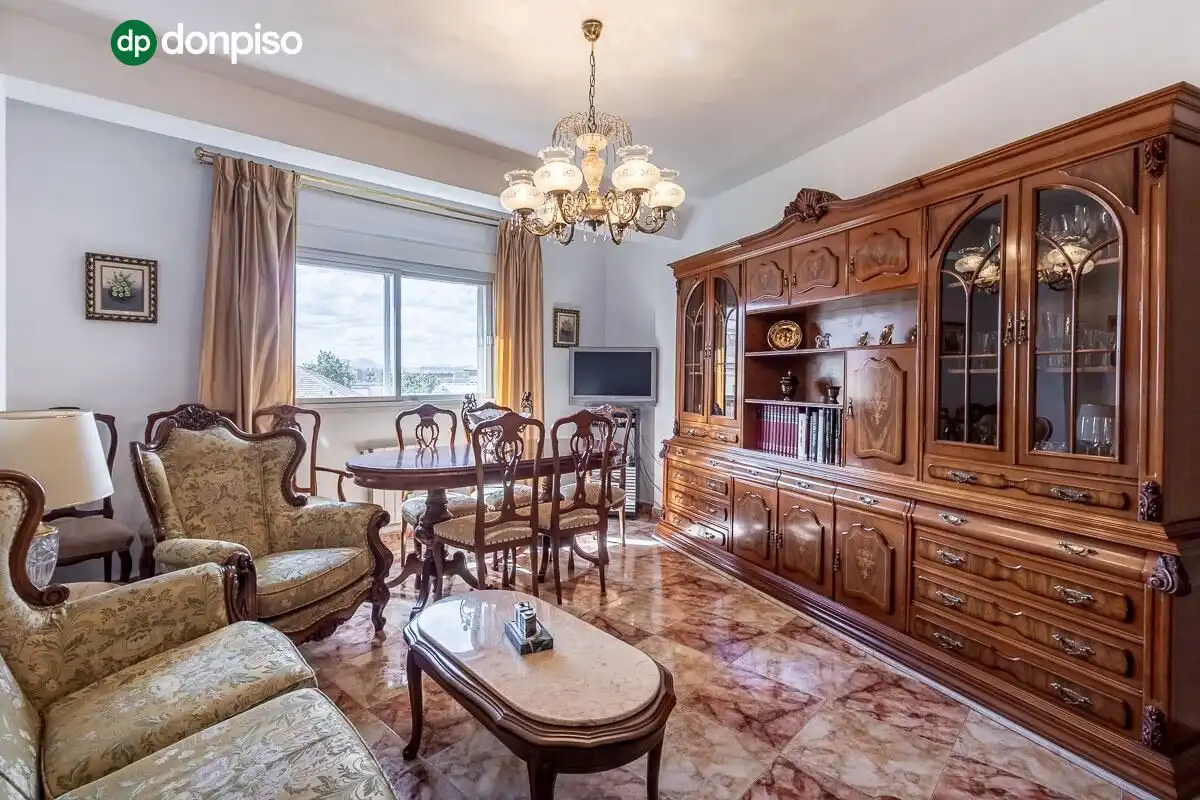 Sala de estar de Piso en venta en Granada con Aire acondicionado, Calefacción y Terraza
