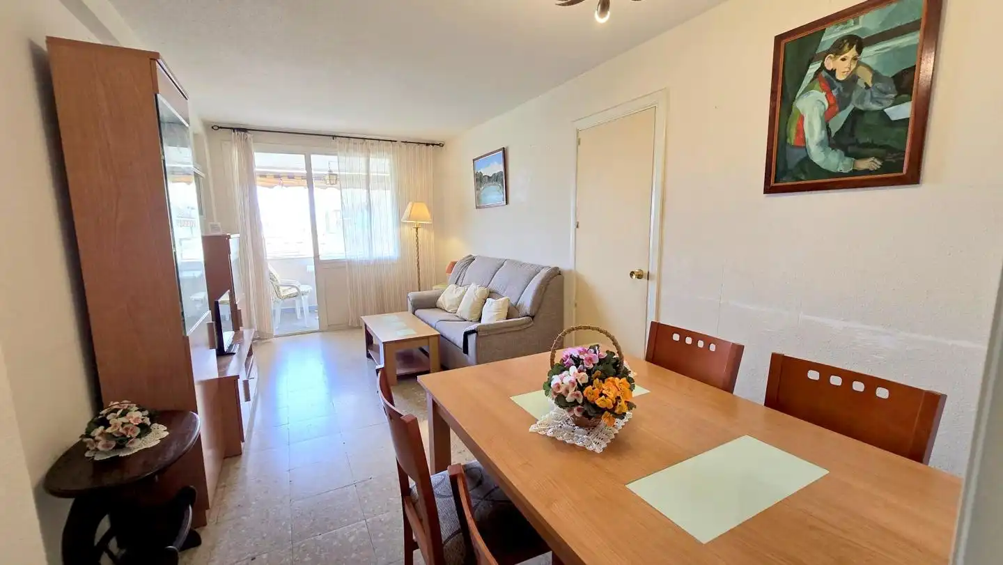 Sala d'estar de Apartament de lloguer en Gandia amb Terrassa i Moblat