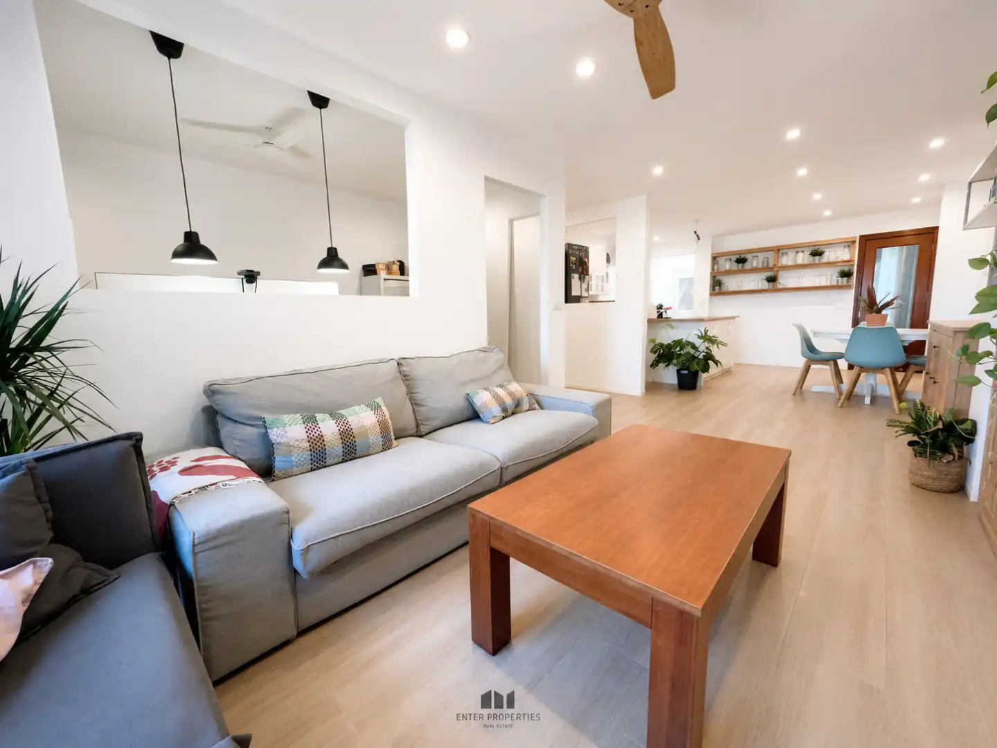 Sala d'estar de Pis en venda en Burjassot amb Aire condicionat i Terrassa