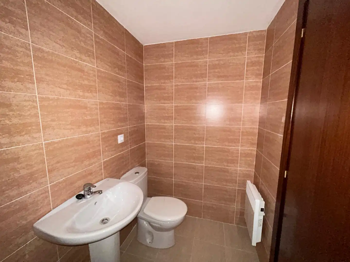 Baño de Piso en venta en Zalla  con Trastero y Balcón