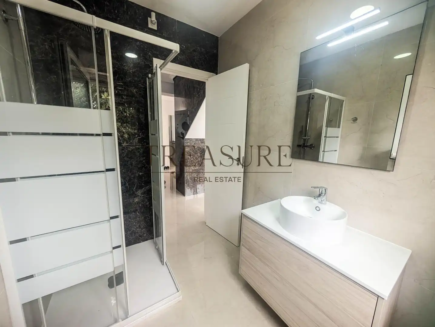 Bathroom of Houses for sale in La Manga del Mar Menor  with Air Conditioner, Private garden and Terrace