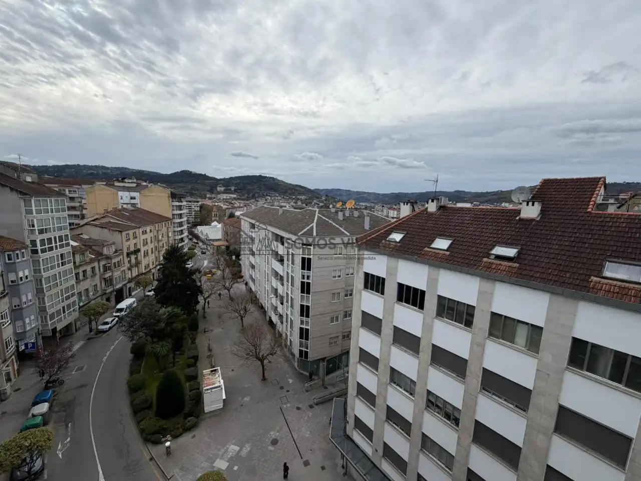 Vista exterior de Dúplex en venta en Ourense Capital  con Calefacción