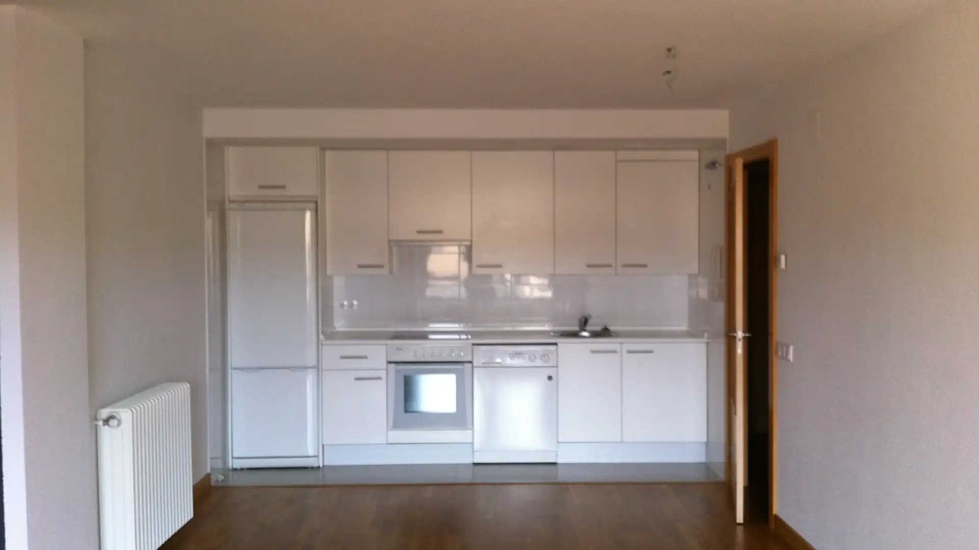 Cocina de Piso en venta en  Pamplona / Iruña con Calefacción, Parquet y Trastero