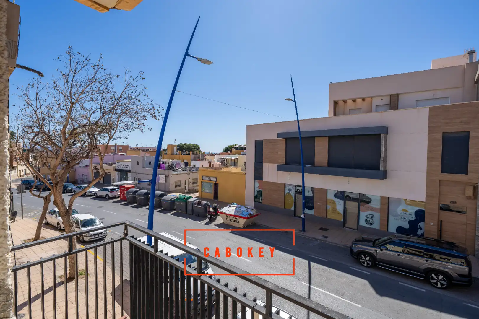 Vista exterior de Casa adosada en venta en Almería con Terraza