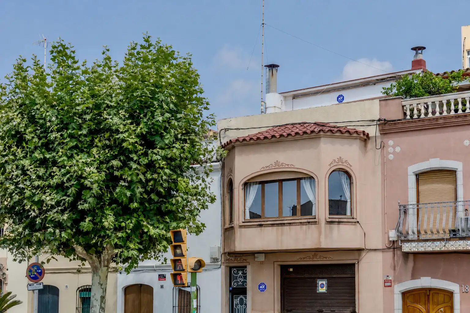 Vista exterior de Casa o xalet en venda en Premià de Mar amb Aire condicionat, Calefacció i Terrassa