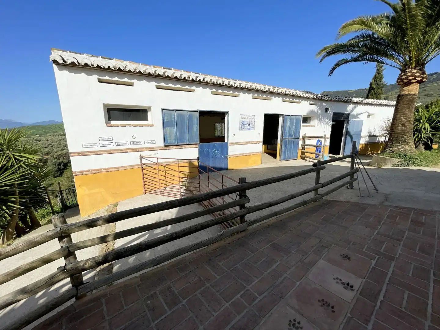 Außenansicht von Country house zum Verkauf in Villanueva de la Concepción mit Klimaanlage, Heizung und Privatgarten