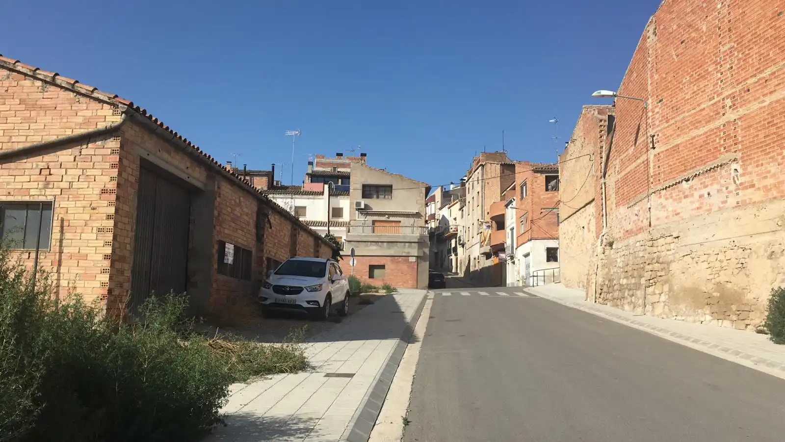 Vista exterior de Nave industrial de alquiler en Arbeca