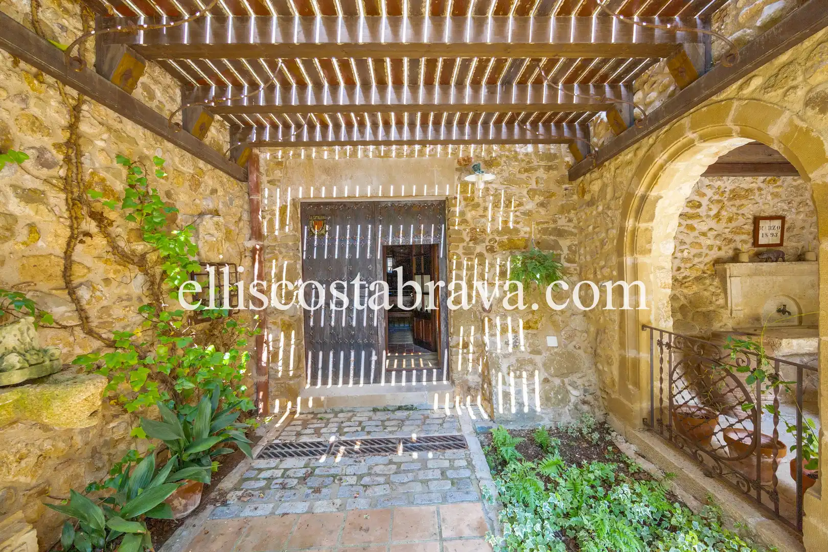 Casa o xalet en venda a N/A, Saus, Camallera i Llampaies