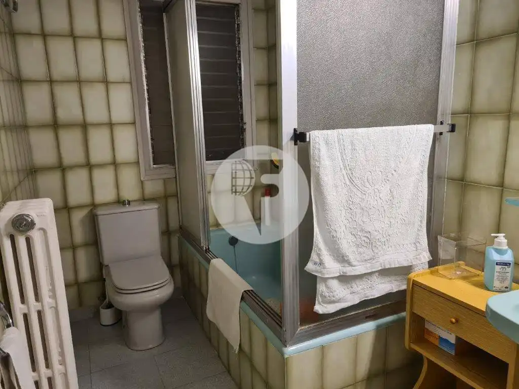 Bathroom of Buildings for sale in Terrassa