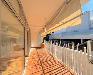 Terrassa de Apartament de lloguer en Puerto de la Cruz amb Terrassa i Piscina