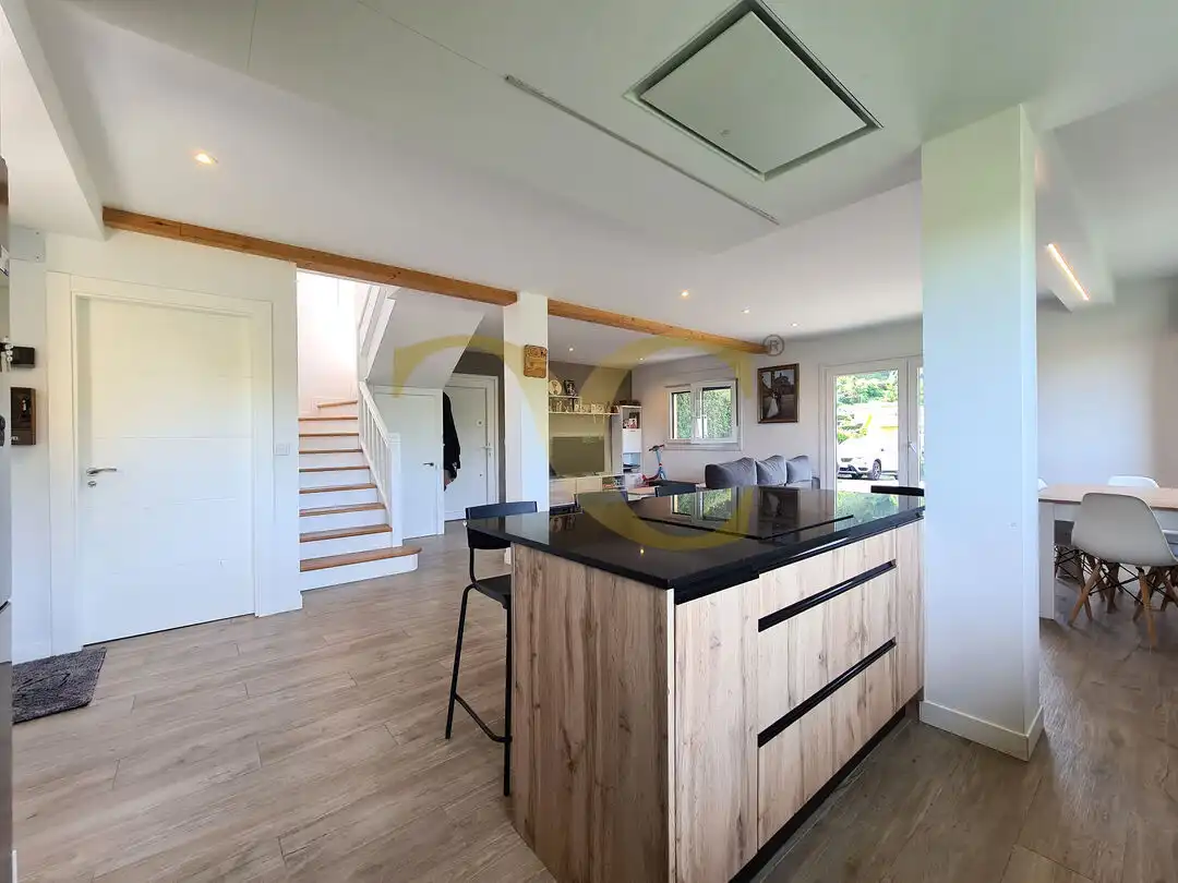 Cocina de Casa o chalet en venta en Gijón  con Calefacción, Jardín privado y Balcón