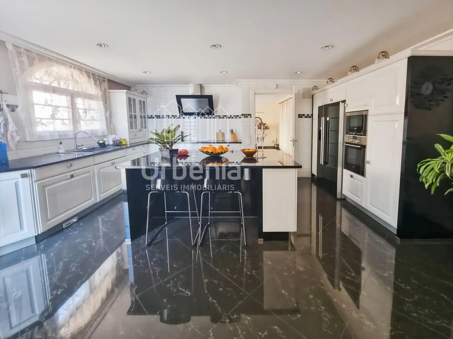 Kitchen of Houses for sale in Sant Andreu de Llavaneres  with Air Conditioner, Heating and Swimming Pool