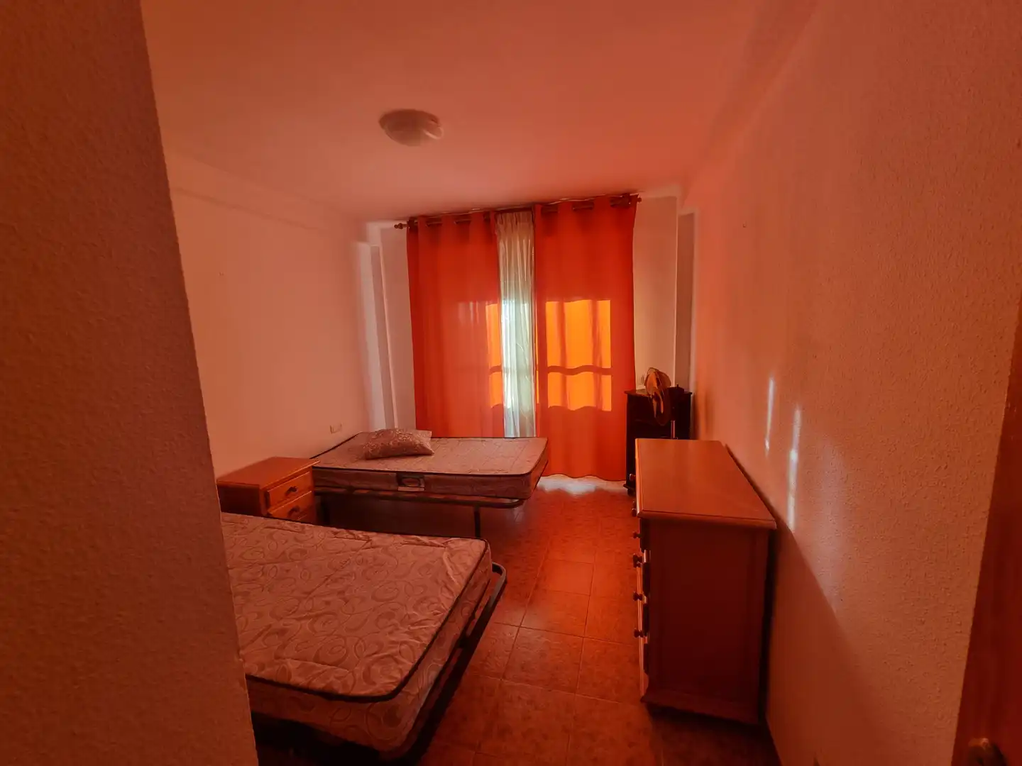 Dormitori de Casa o xalet de lloguer en Almería amb Jardí privat, Terrassa i Traster