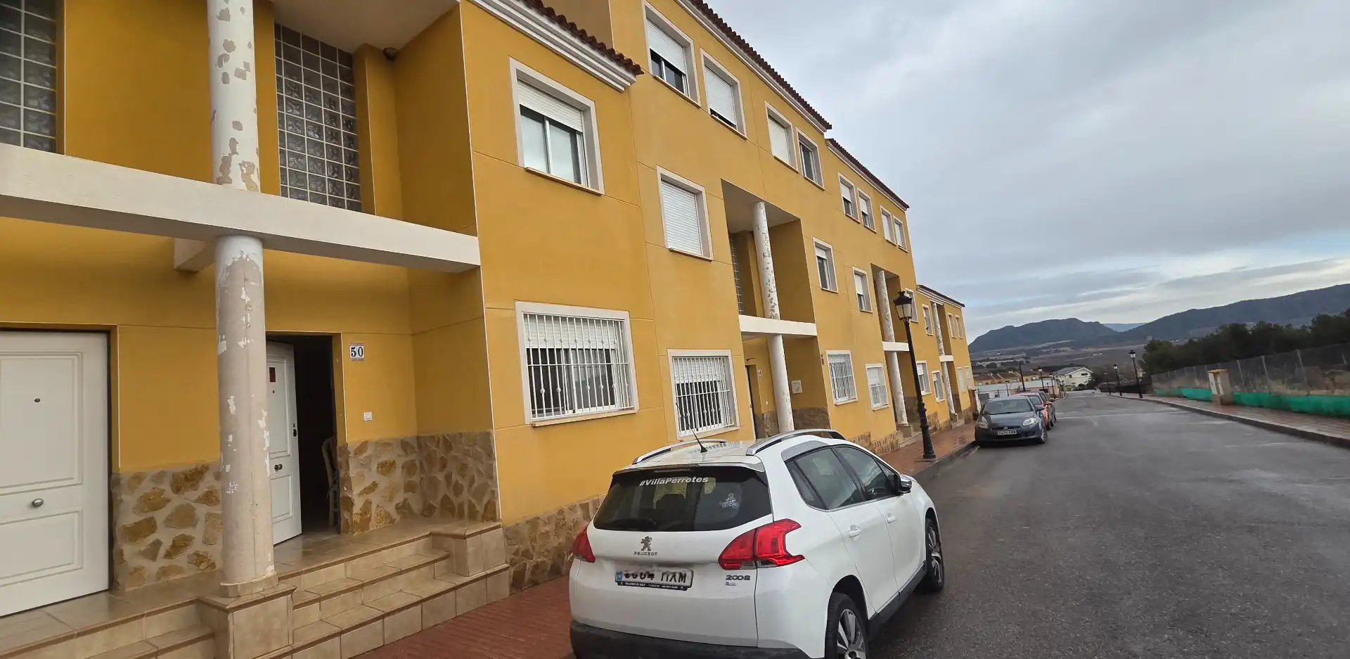 Vista exterior de Casa adosada en venta en Salinas con Amueblado, Horno y Lavadora