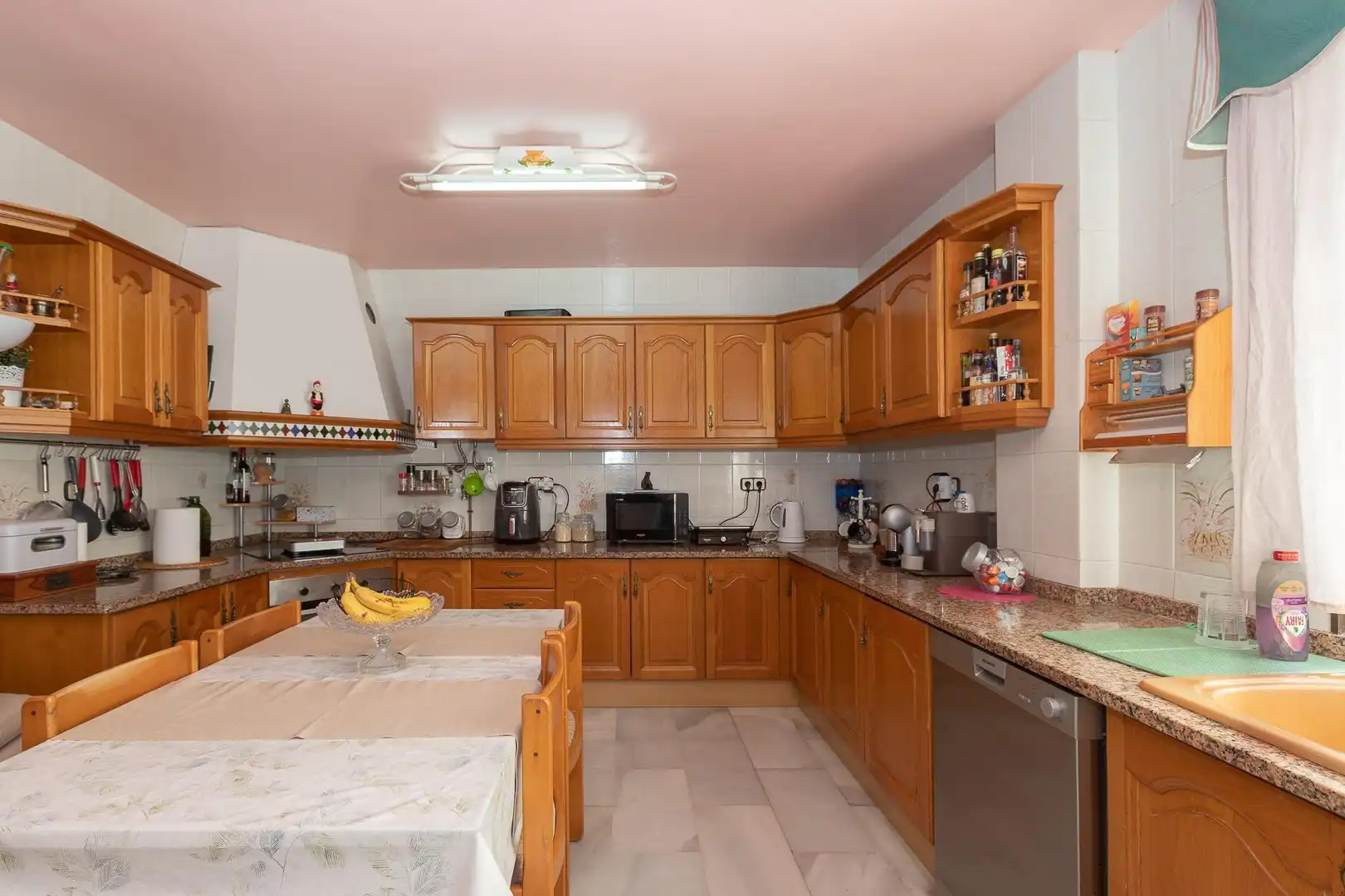 Kitchen of Houses for sale in Málaga  with Private garden, Terrace and Storage room