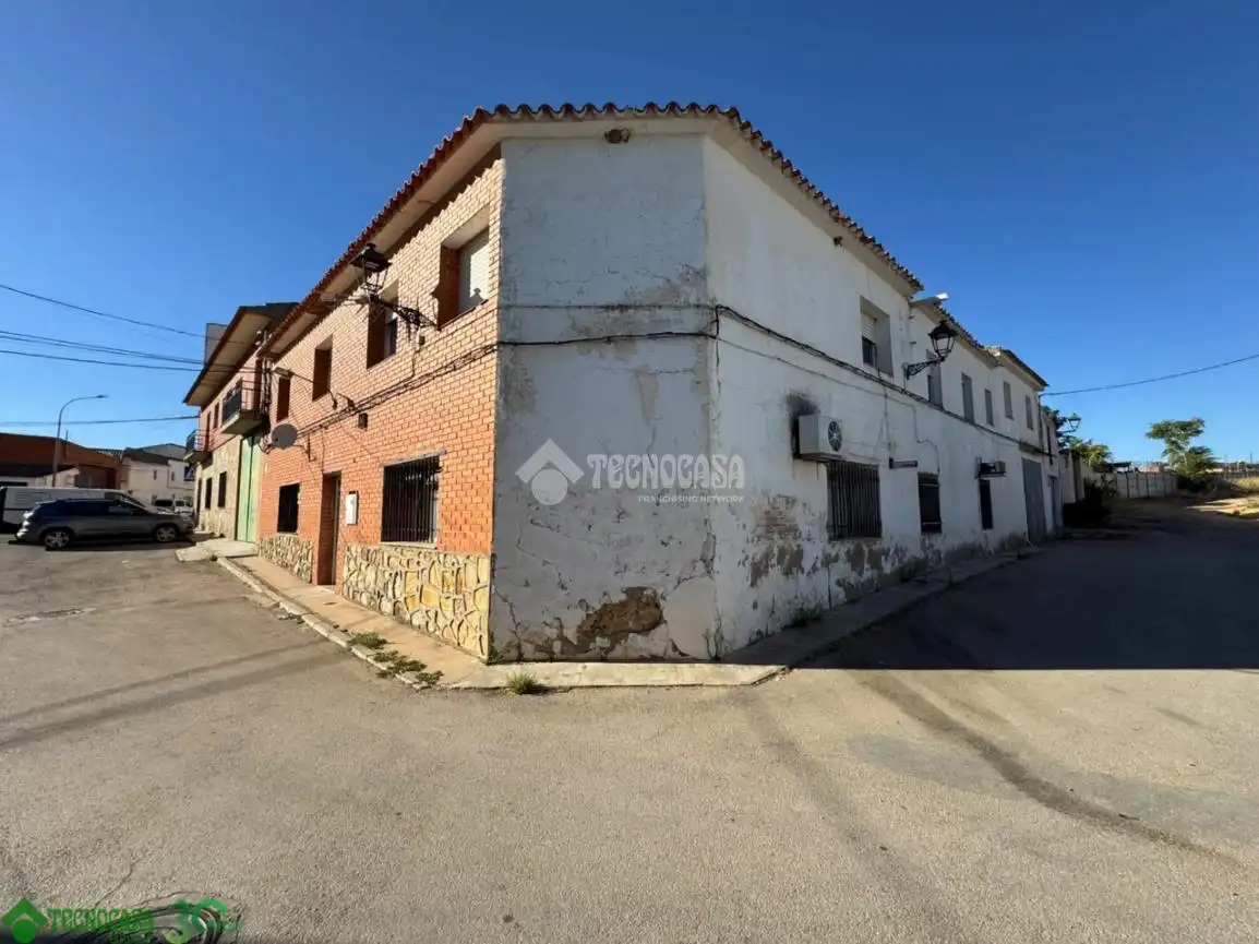Casa aparellada en venda a CALLE POZO MINA, imagen 2