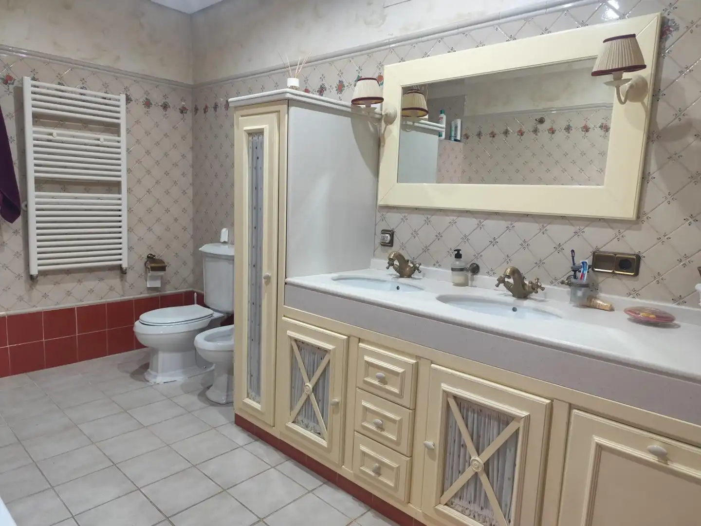 Bathroom of Houses for sale in Córdoba  with Air Conditioner, Terrace and Storage room