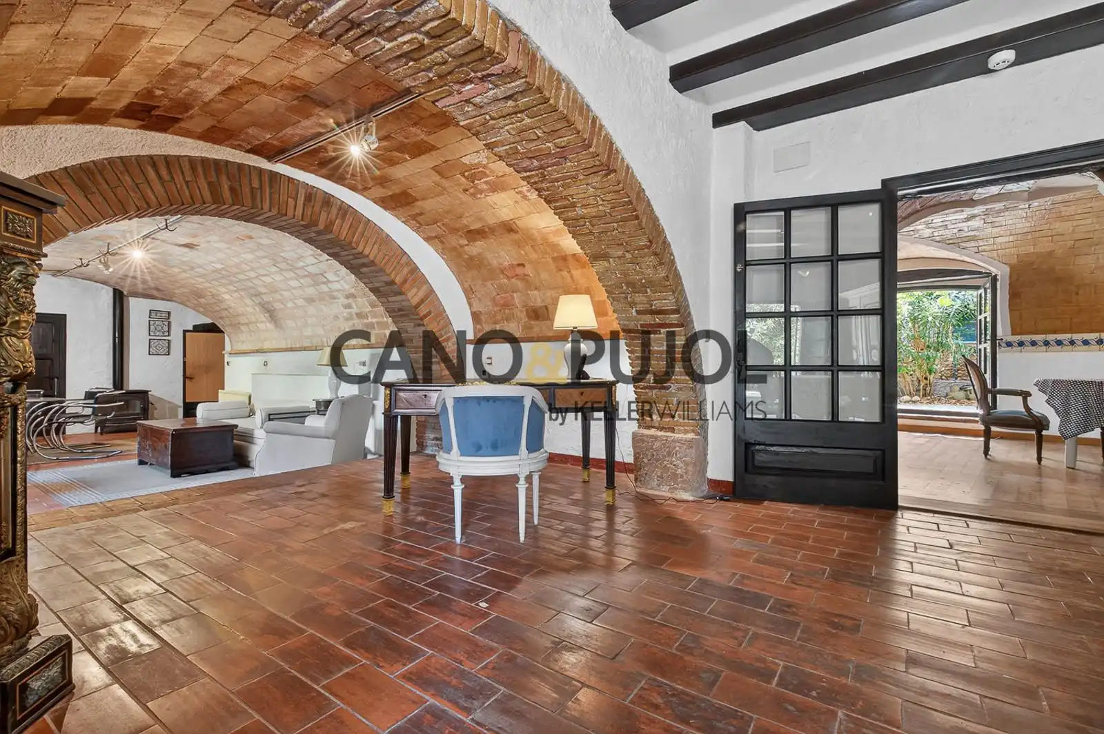 Sala d'estar de Casa o xalet en venda en Vilamalla amb Aire condicionat, Calefacció i Moblat