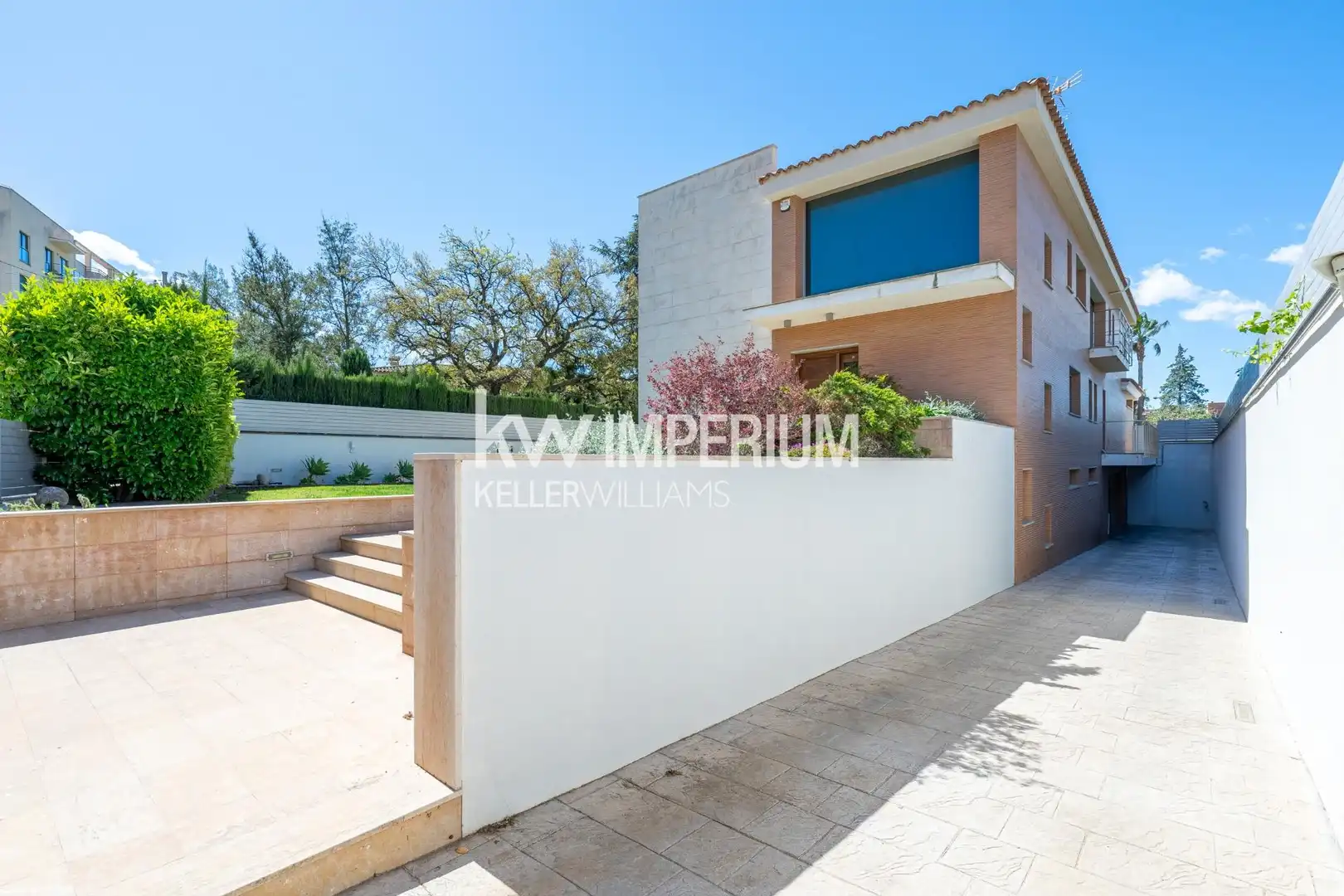 Vista exterior de Casa o xalet en venda en Reus amb Aire condicionat, Calefacció i Jardí privat