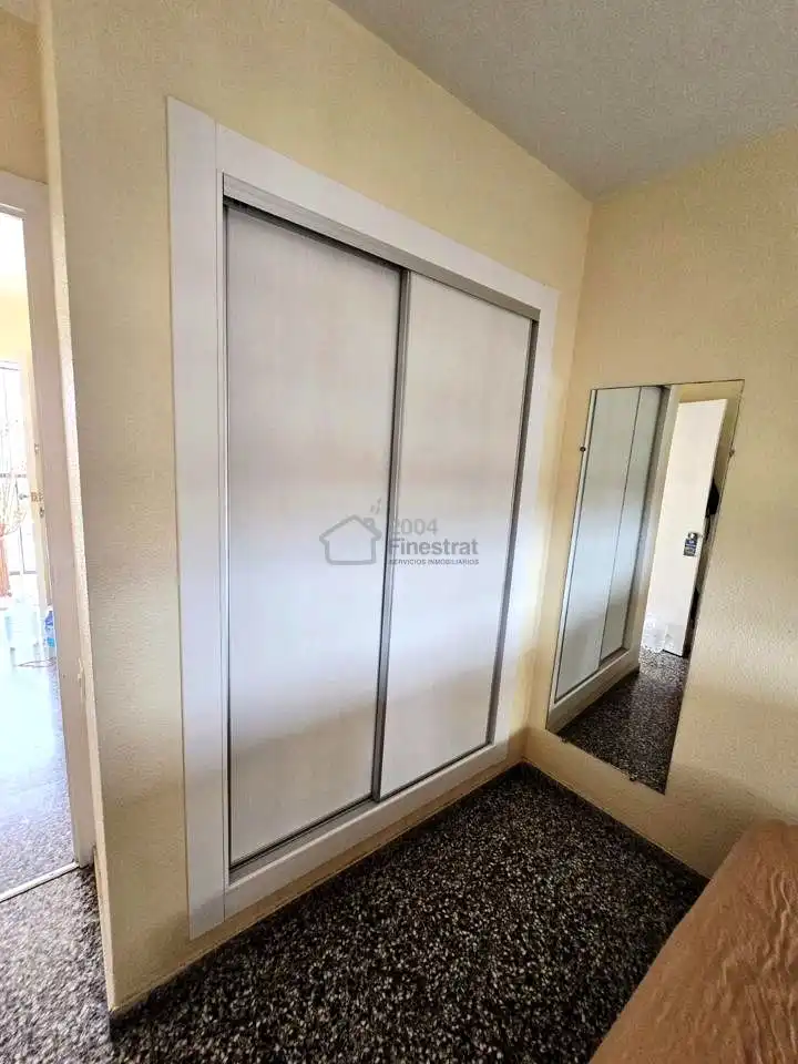 Apartamento en venta en Benidorm con Terraza, Amueblado y Piscina comunitaria
