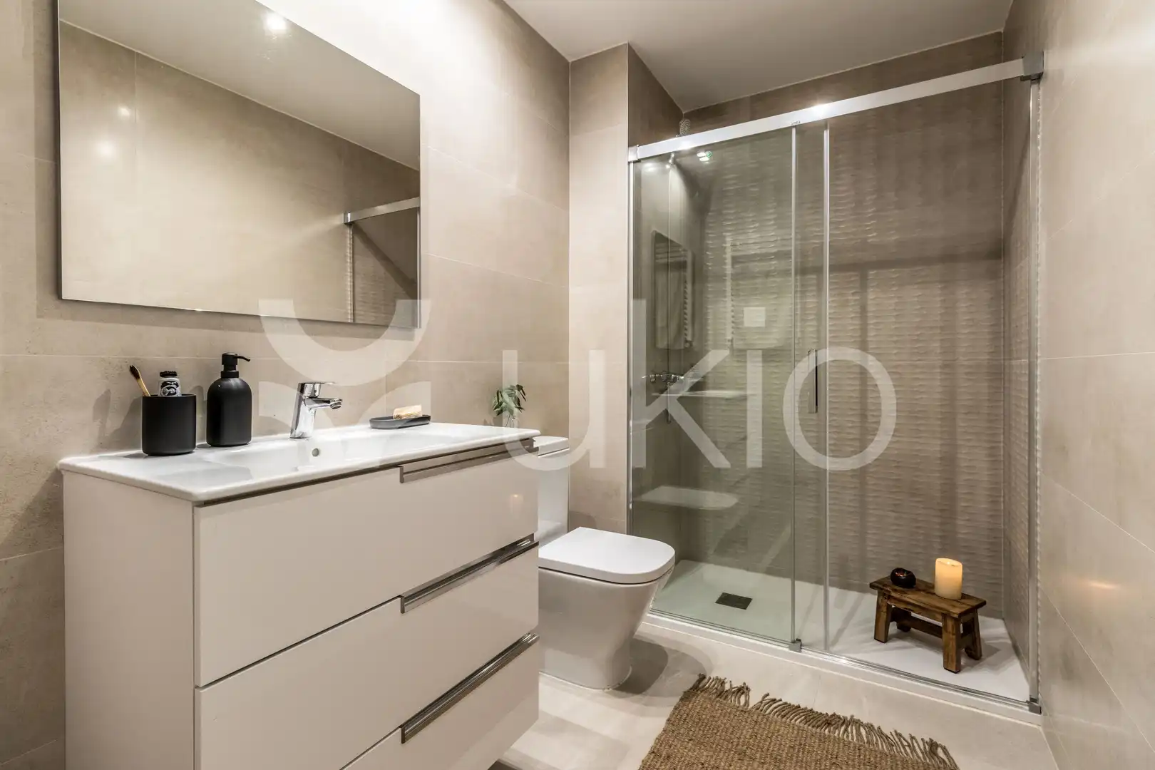 Baño de Apartamento de alquiler en Madrid con Aire acondicionado, Calefacción y Amueblado