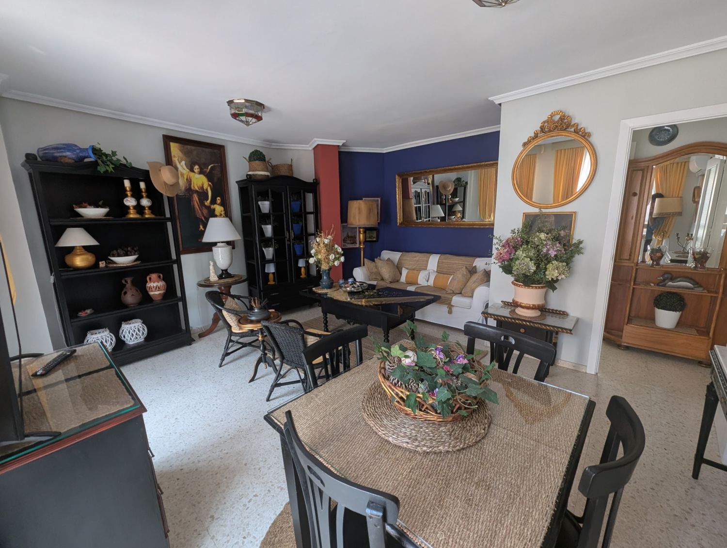 Living room of Flat to rent in  Sevilla Capital  with Air Conditioner, Furnished and Balcony