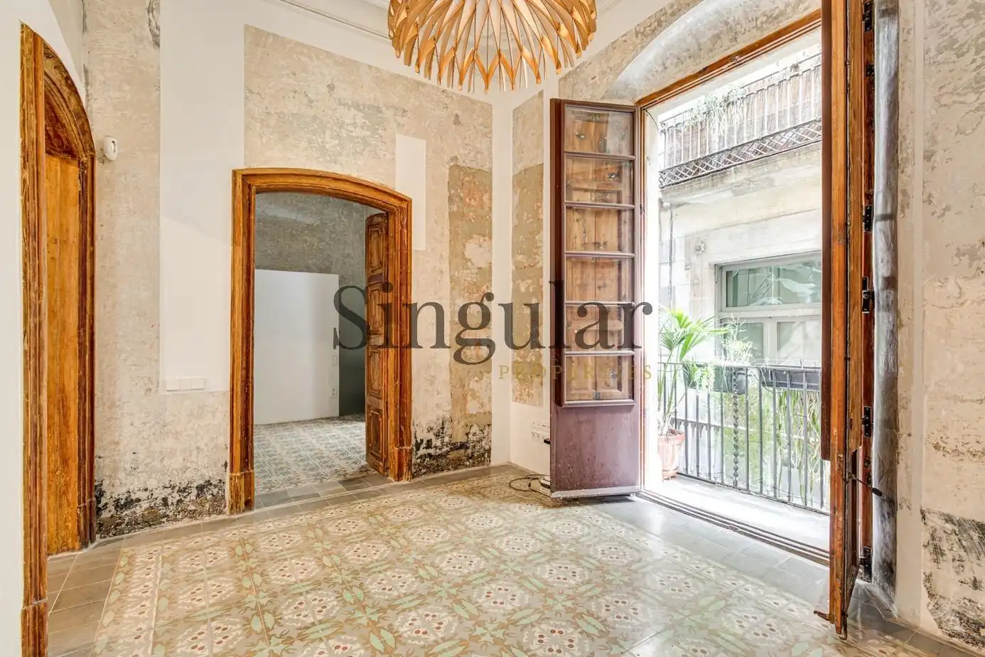 Piso con terraza en venta en Ciutat Vella, imagen 2