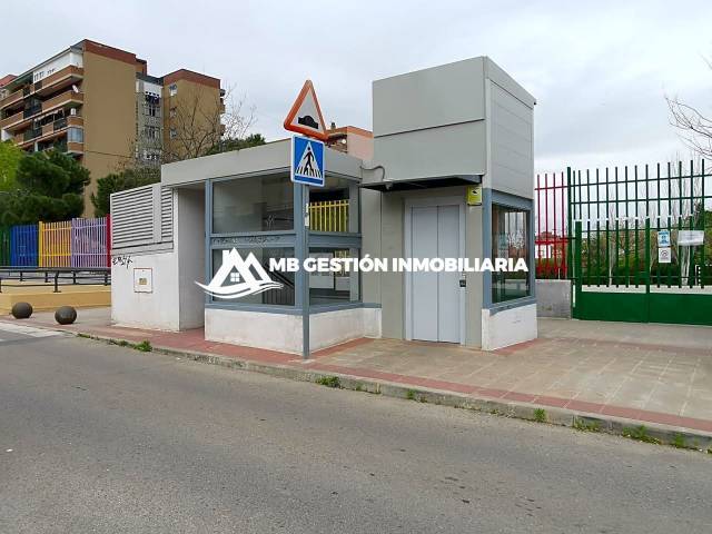 Garaje en Venta en Calle de Dinamarca en Fuenlabrada II - El Molino