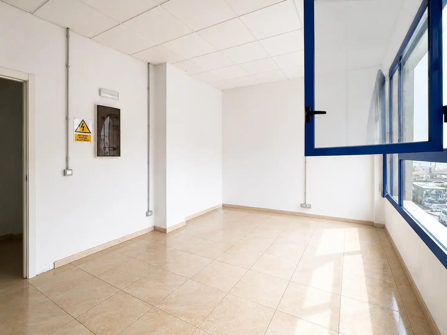 Local comercial en alquiler en del Castillo 17, imagen 13