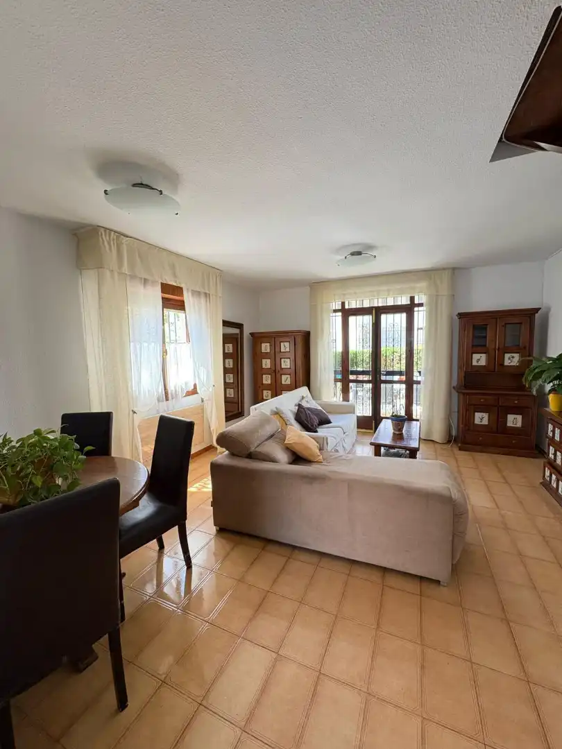Detached homes for sale in Avenida Esperanto, 138, Centro Internacional
