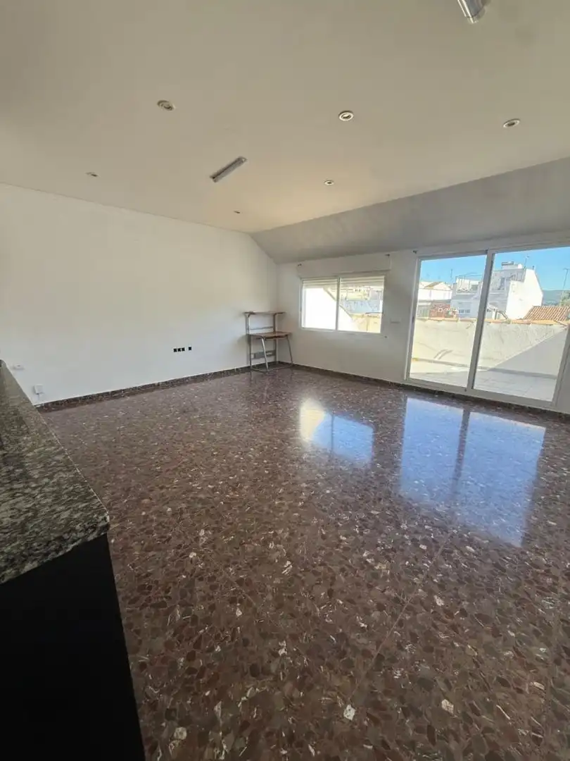 Ático en venta en Alzira con Terraza y Alarma