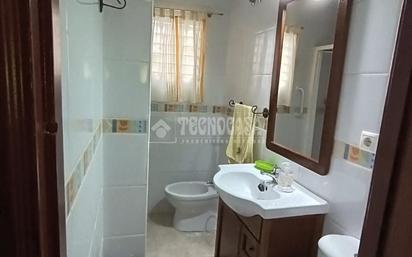 Bathroom of Flat for sale in  Huelva Capital  with Air Conditioner and Furnished