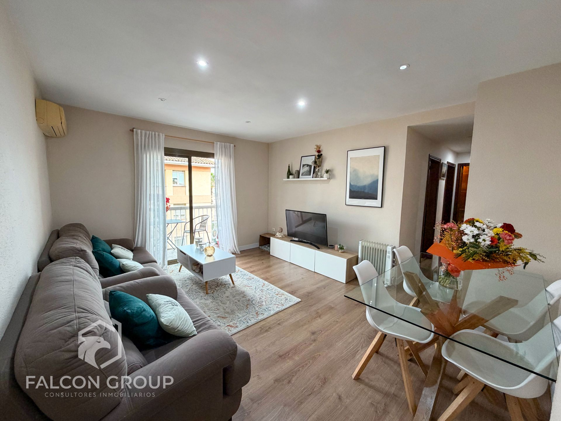 Living room of Flat for sale in Sant Pere de Ribes  with Furnished