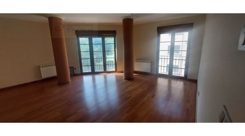 Foto 2 de Piso en venta en Silleda, Pontevedra