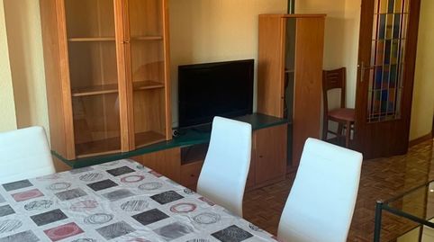 Foto 2 de Piso de alquiler en San Bernardo, Salamanca Capital