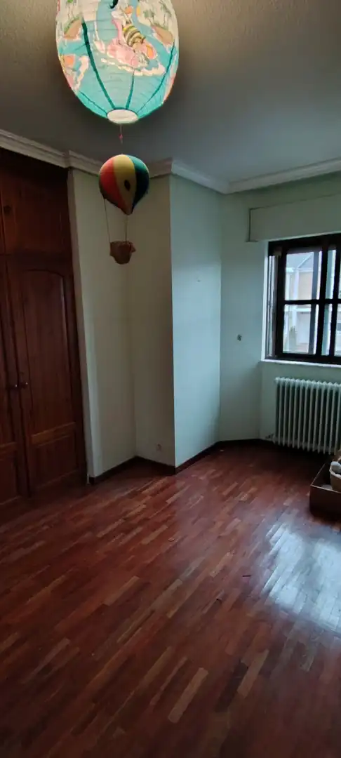 Habitación de Casa o chalet en venta en Santa Marta de Tormes con Calefacción, Jardín privado y Parquet