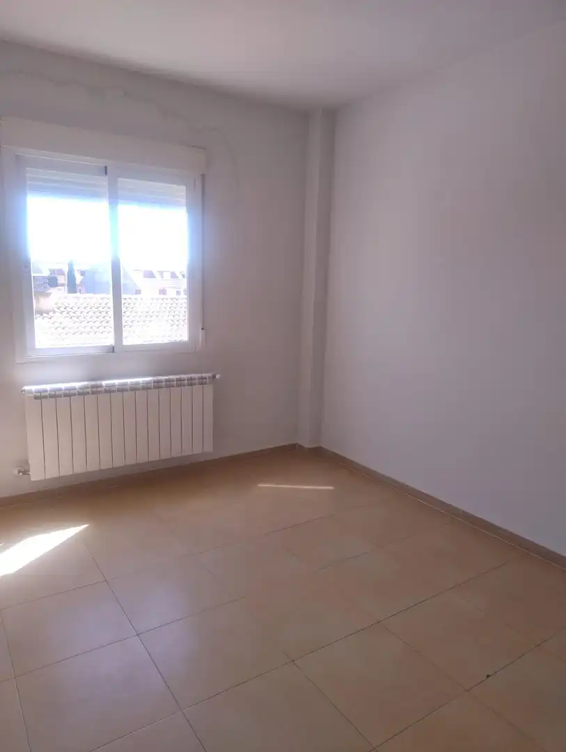 Habitación de Piso en venta en Pozuelo de Calatrava con Calefacción y Balcón