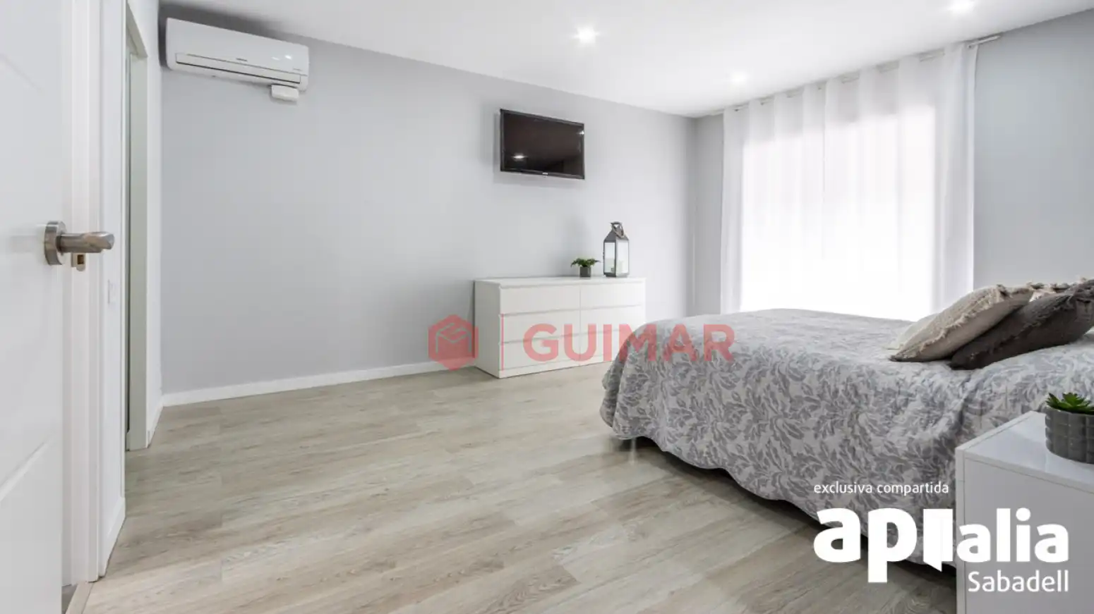 Bedroom of Flat for sale in Sabadell  with Air Conditioner, Heating and Private garden