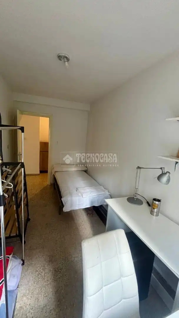 Piso en venta en C. Luz Casanova, Cartuja