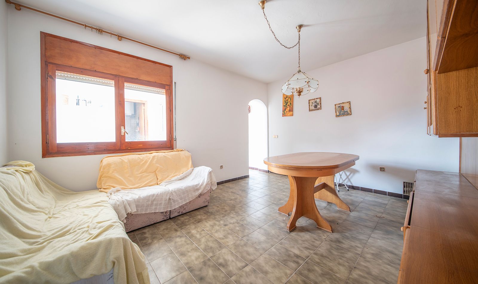 Sala d'estar de Casa o xalet en venda en Santa Margarida de Montbui amb Calefacció, Terrassa i Balcó