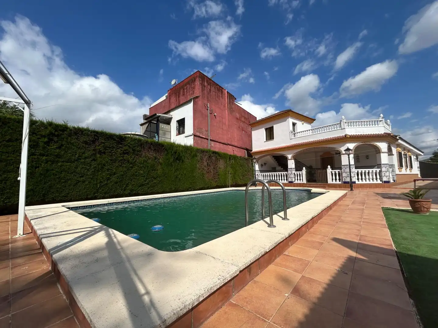 Swimming pool of Houses for sale in Córdoba  with Air Conditioner, Heating and Private garden