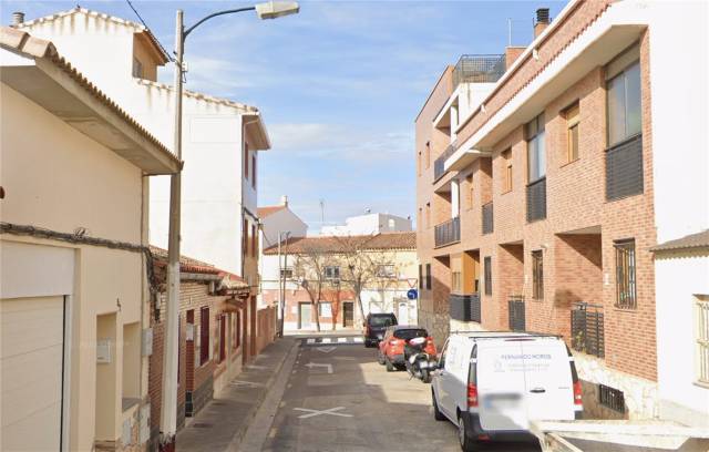 Casa adosada en Venta en Osa Mayor en Valdefierro