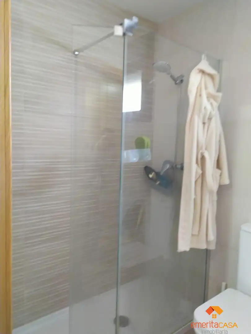 Baño de Piso en venta en Cáceres con Aire acondicionado, Calefacción y Terraza