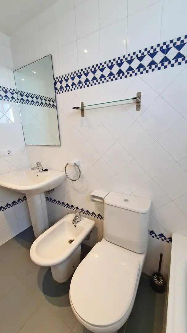 Badezimmer von Wohnungen zur Miete in Gandia mit Terrasse, Möbliert und Ofen