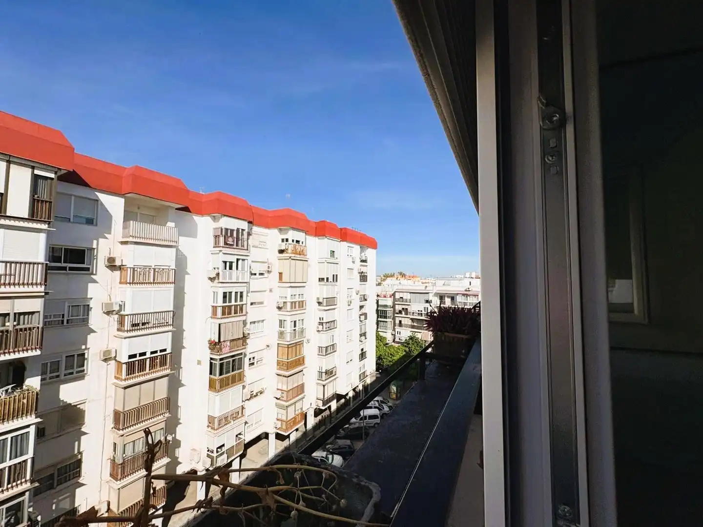 Vista exterior de Pis de lloguer en Sevilla amb Aire condicionat